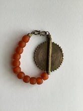 Load image into Gallery viewer, Ashanti Brass &amp; Recycled Glass Bead Bracelet.
