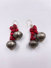 Load image into Gallery viewer, Tuareg Silver &amp; Red Howlite Earrings
